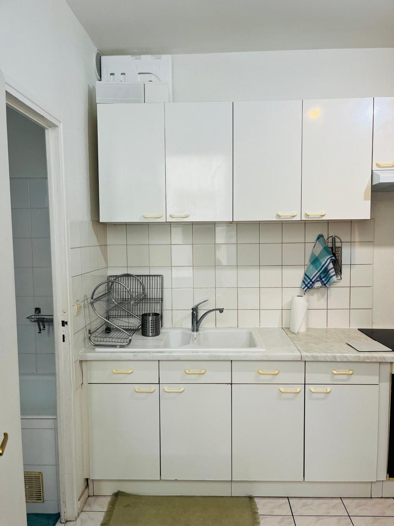 Apartment In Montmartre, Paris, Near Sacre-Coeur Read Host Profile For Booking Exteriör bild
