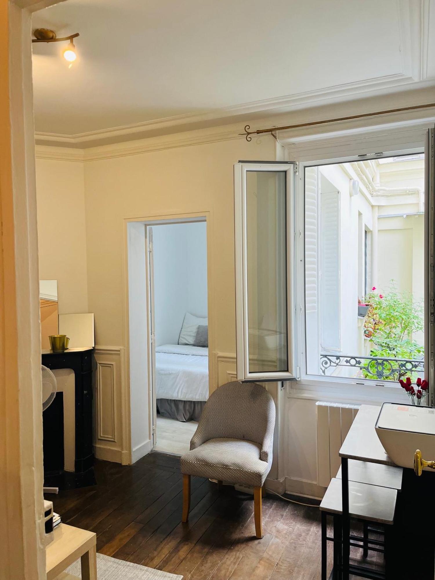 Apartment In Montmartre, Paris, Near Sacre-Coeur Read Host Profile For Booking Exteriör bild