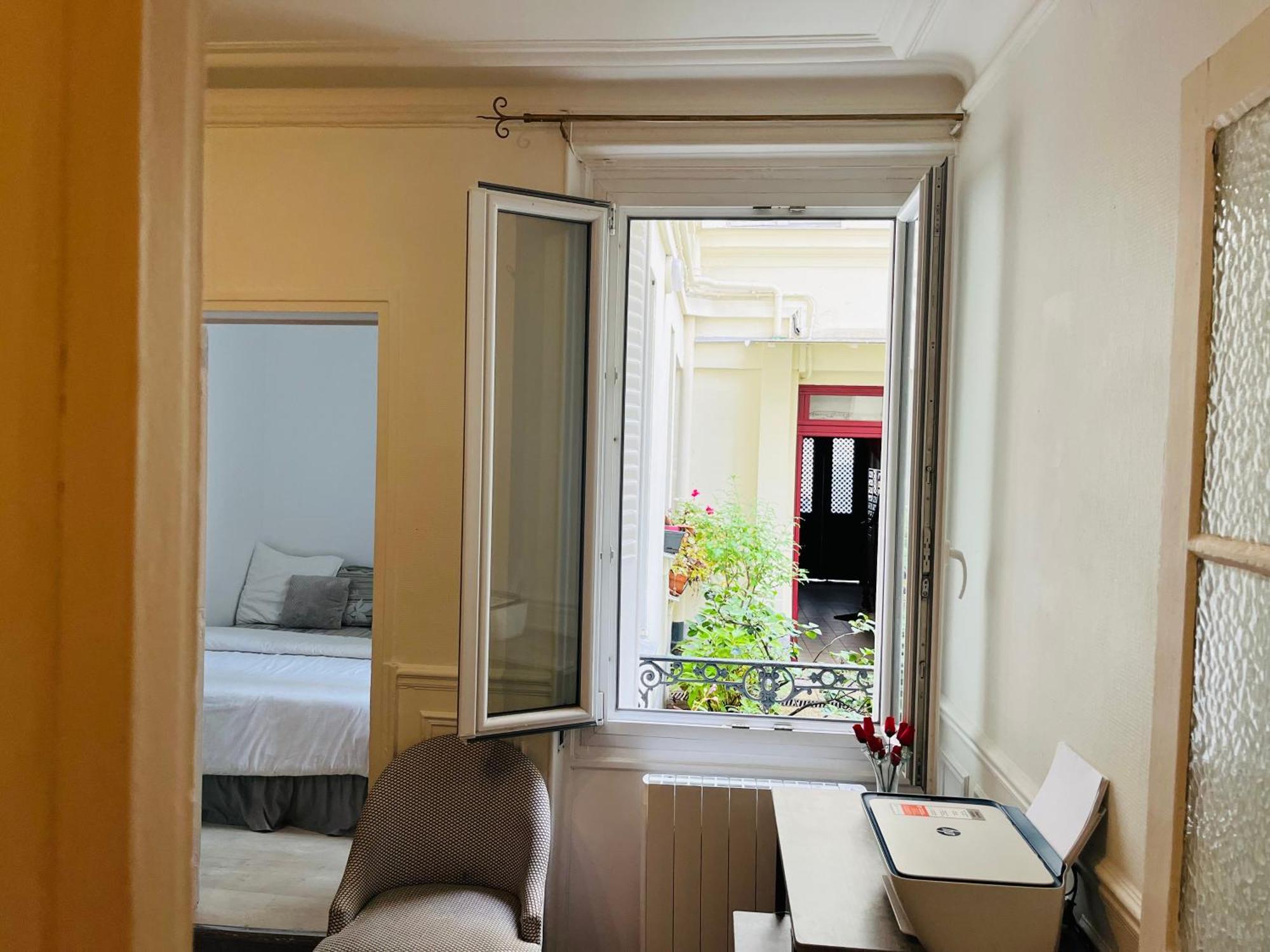 Apartment In Montmartre, Paris, Near Sacre-Coeur Read Host Profile For Booking Exteriör bild